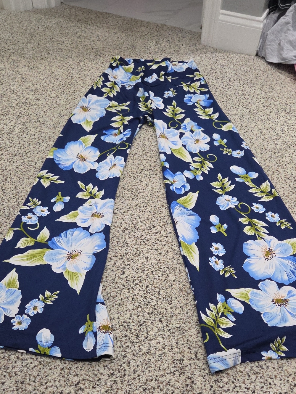 White Mark Navy Blue Floral Wide-Leg Pants